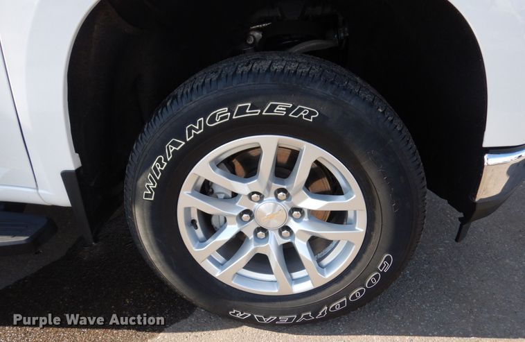 image for item KU9730 2020 Chevrolet Silverado 1500 LT  Double Cab pickup truck