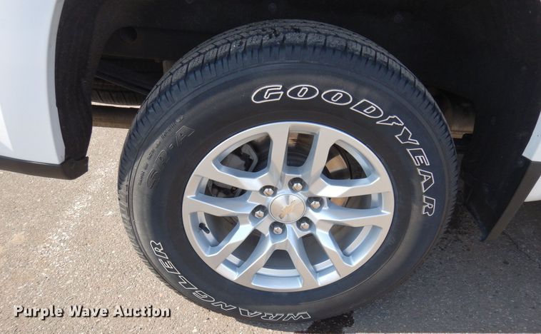 image for item KU9730 2020 Chevrolet Silverado 1500 LT  Double Cab pickup truck