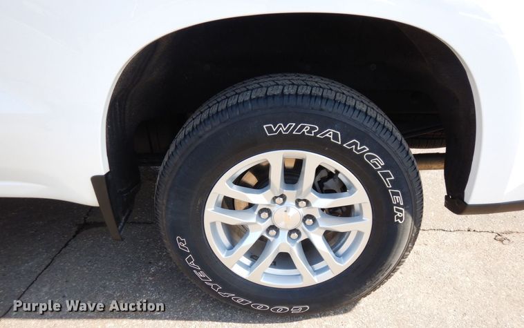 image for item KU9730 2020 Chevrolet Silverado 1500 LT  Double Cab pickup truck