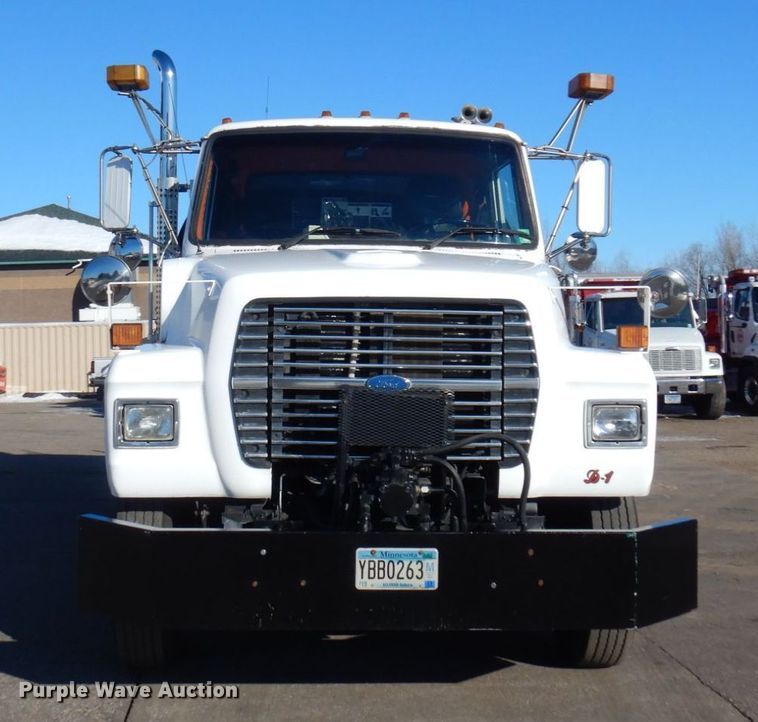 image for item KU9731 1997 Ford LNT8000  oil distributor truck