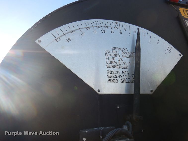 image for item KU9731 1997 Ford LNT8000  oil distributor truck