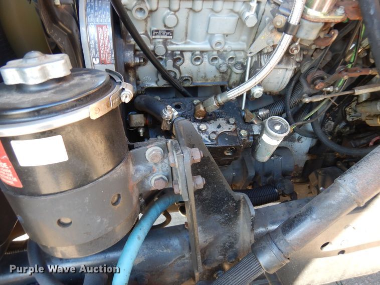 image for item KU9731 1997 Ford LNT8000  oil distributor truck