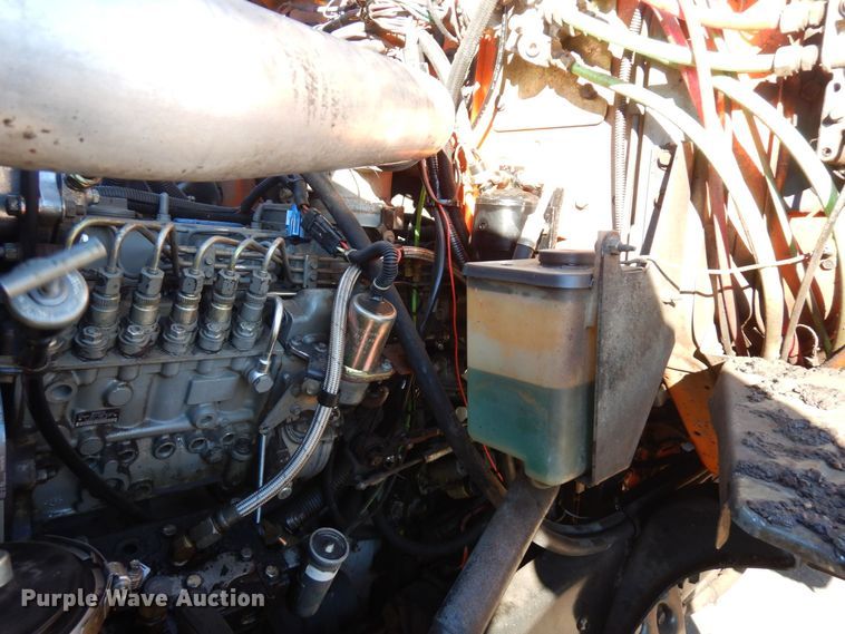 image for item KU9731 1997 Ford LNT8000  oil distributor truck