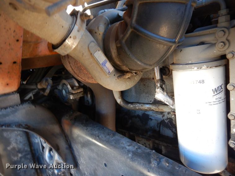 image for item KU9731 1997 Ford LNT8000  oil distributor truck