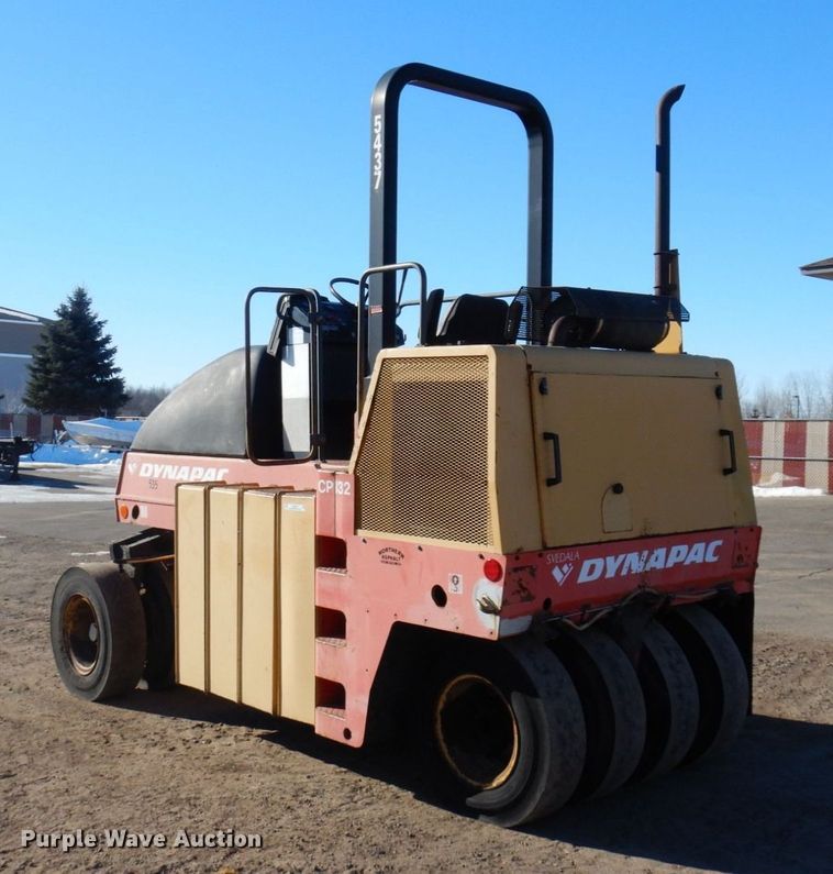 image for item KU9732 1999 Dynapac CP132  pneumatic roller