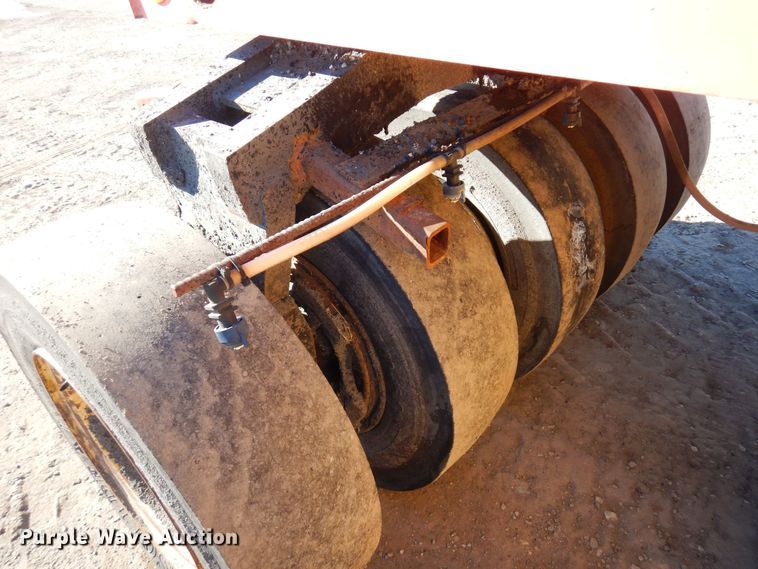 image for item KU9732 1999 Dynapac CP132  pneumatic roller