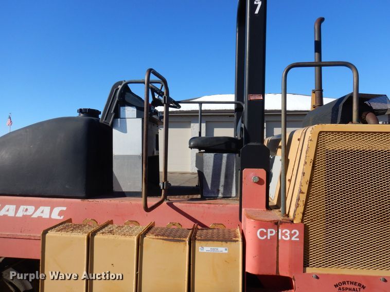 image for item KU9732 1999 Dynapac CP132  pneumatic roller