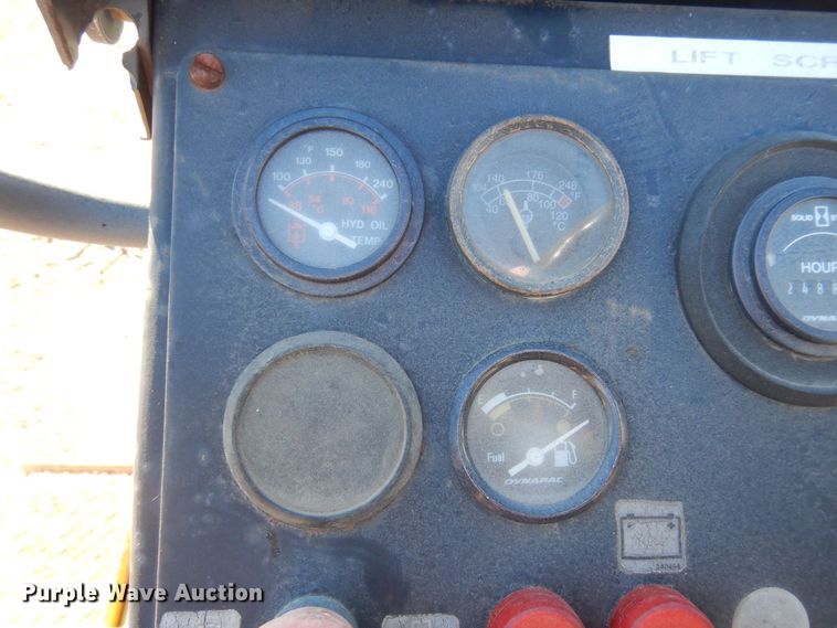 image for item KU9732 1999 Dynapac CP132  pneumatic roller