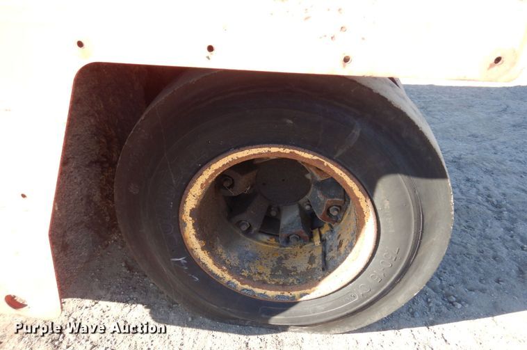 image for item KU9732 1999 Dynapac CP132  pneumatic roller