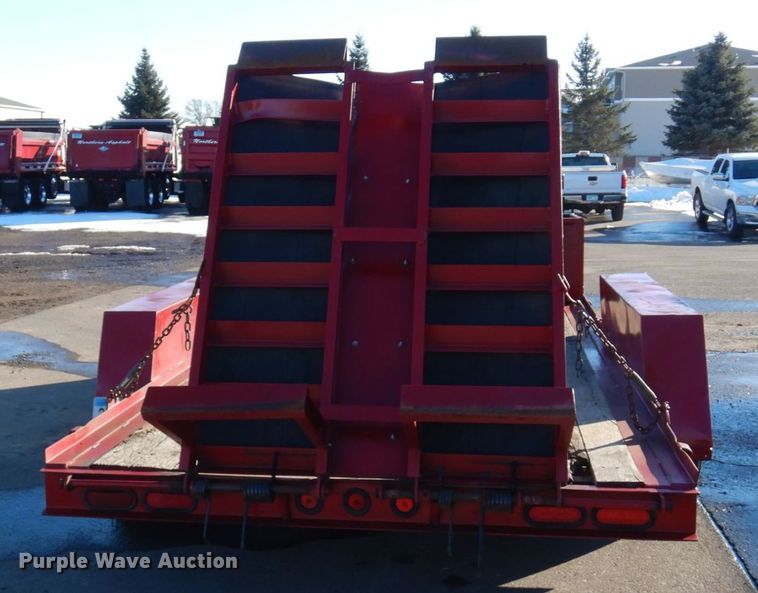image for item KU9750 1997 Towmaster  equipment trailer