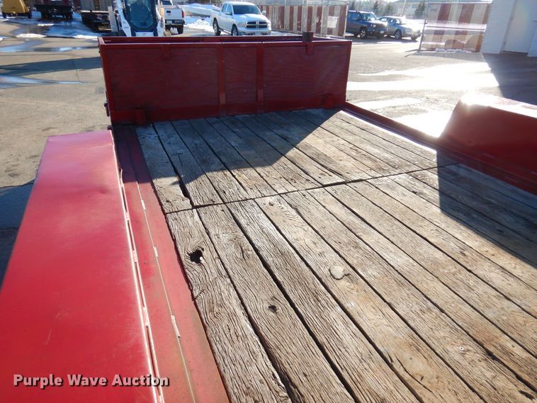 image for item KU9750 1997 Towmaster  equipment trailer