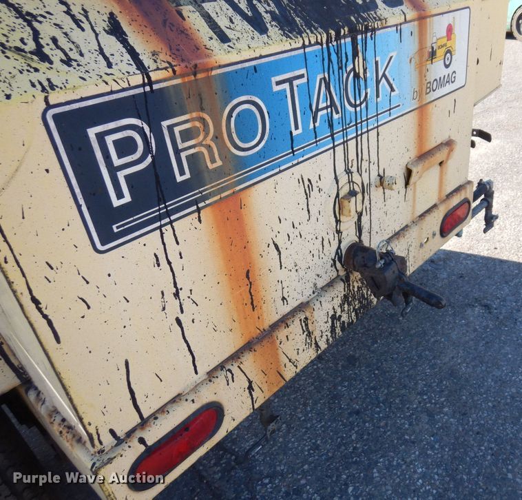 image for item KU9767 Bomag Pro Tack TW250  tar kettle