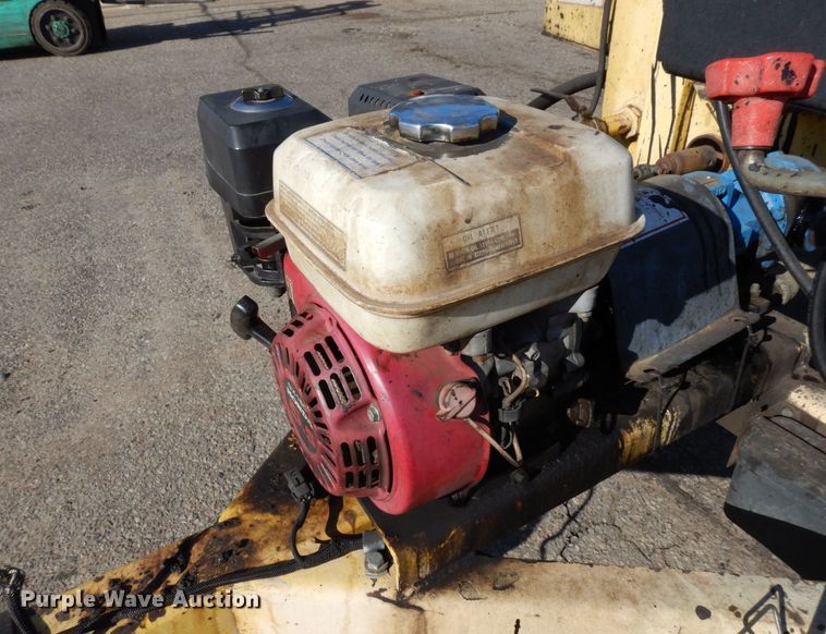 image for item KU9767 Bomag Pro Tack TW250  tar kettle