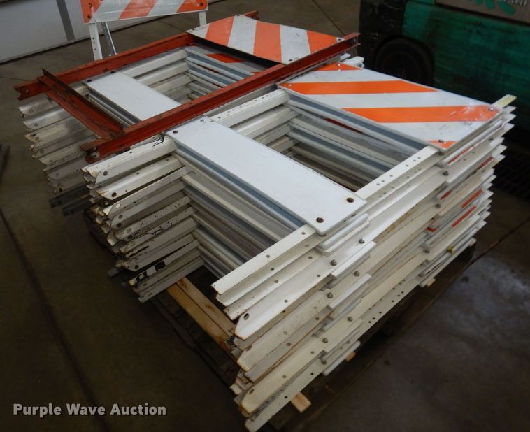 image for item KU9768 Approximately 20 road barricades