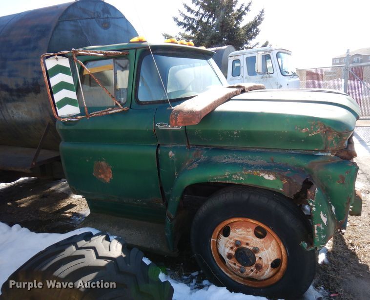 image for item KU9770 1962 Chevrolet 60  water truck