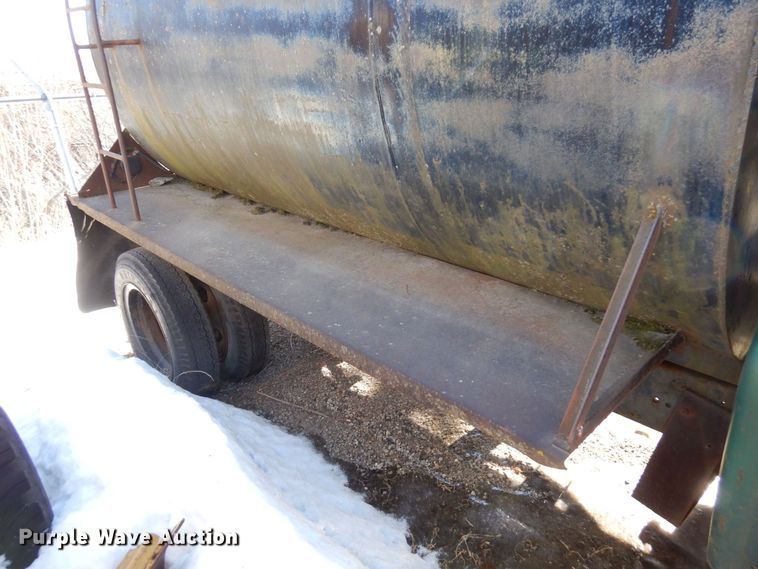 image for item KU9770 1962 Chevrolet 60  water truck