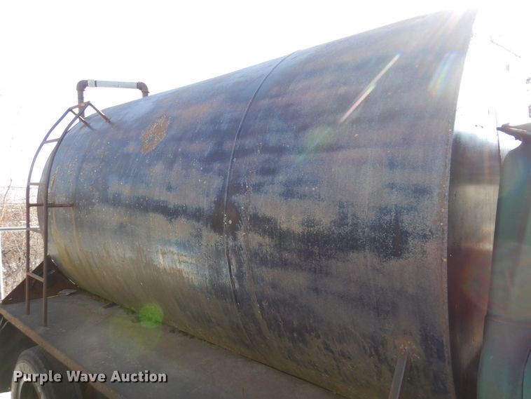 image for item KU9770 1962 Chevrolet 60  water truck