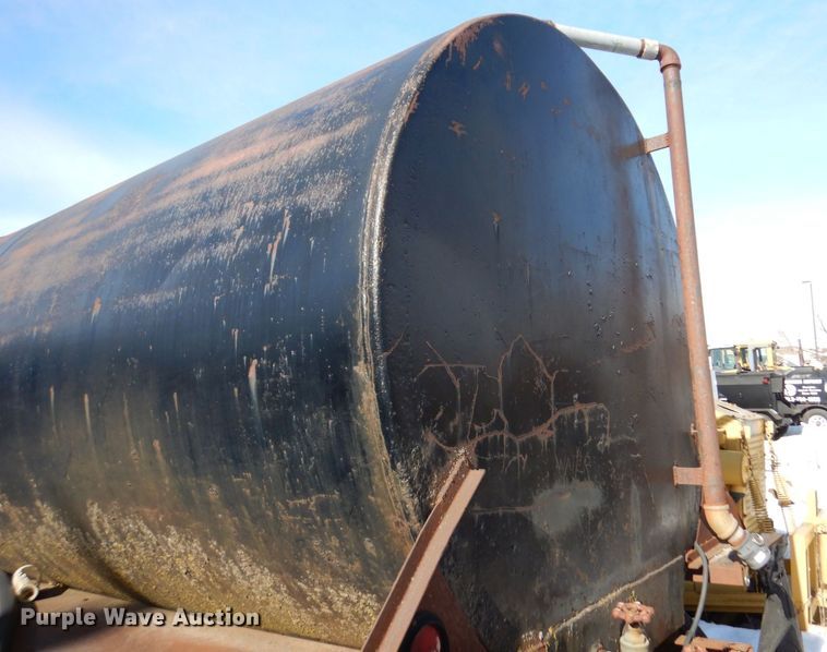 image for item KU9770 1962 Chevrolet 60  water truck