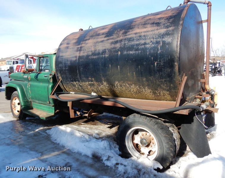 image for item KU9770 1962 Chevrolet 60  water truck