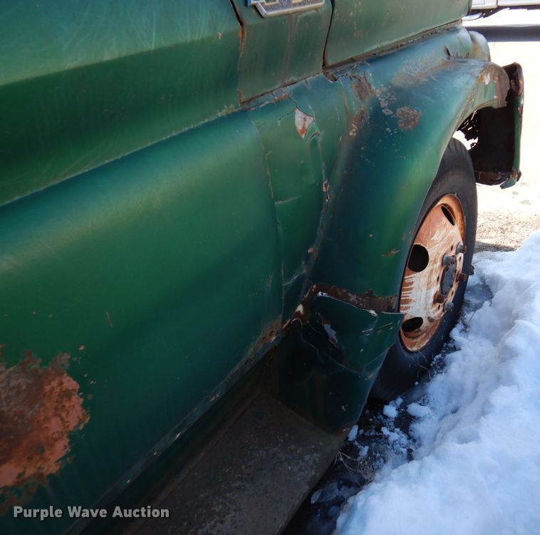 image for item KU9770 1962 Chevrolet 60  water truck