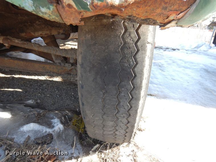 image for item KU9770 1962 Chevrolet 60  water truck