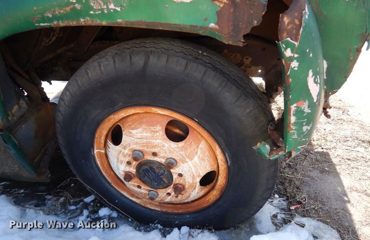 image for item KU9770 1962 Chevrolet 60  water truck