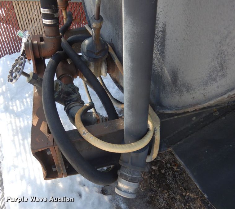 image for item KU9771 1976 International Cargostar  water truck