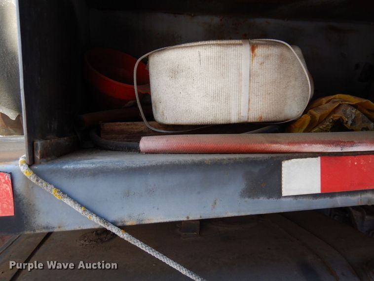 image for item KU9771 1976 International Cargostar  water truck