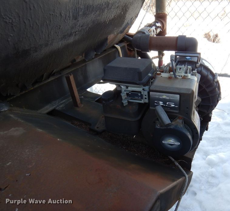 image for item KU9771 1976 International Cargostar  water truck