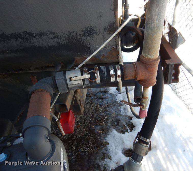 image for item KU9771 1976 International Cargostar  water truck