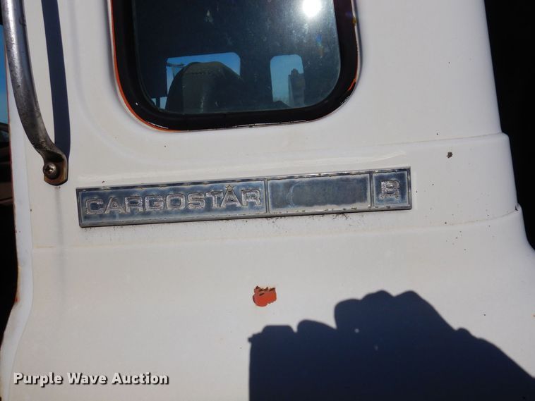 image for item KU9771 1976 International Cargostar  water truck