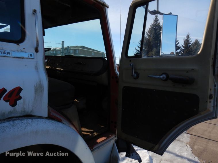 image for item KU9771 1976 International Cargostar  water truck