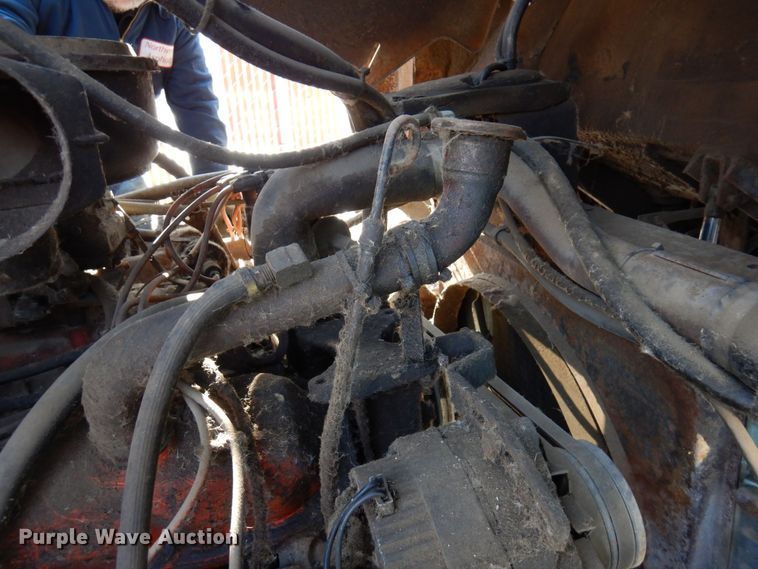 image for item KU9771 1976 International Cargostar  water truck