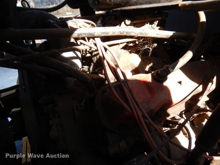 image for item KU9771 1976 International Cargostar  water truck