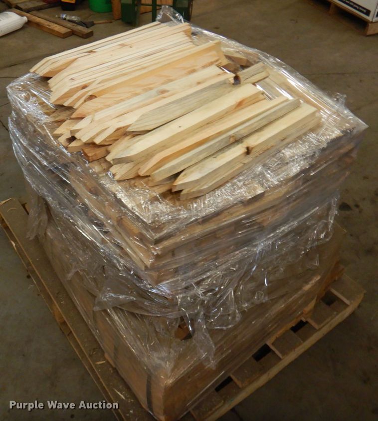 image for item KU9782 Wood stakes