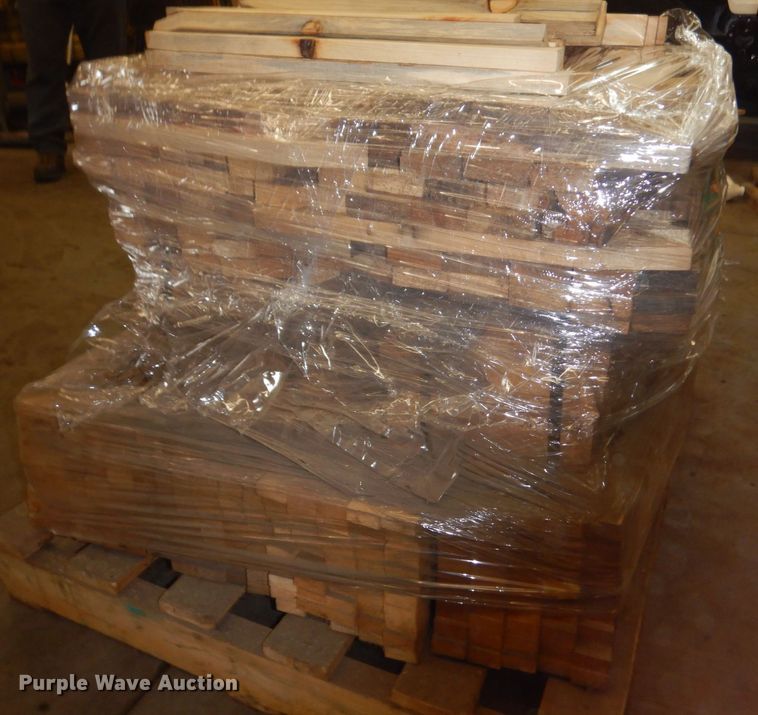 image for item KU9782 Wood stakes