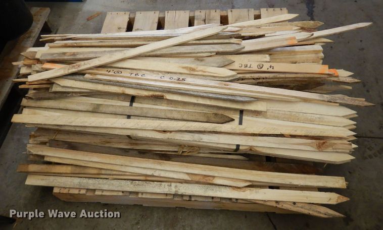 image for item KU9782 Wood stakes