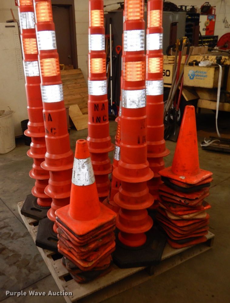 image for item KU9790 (3) pallets of cones