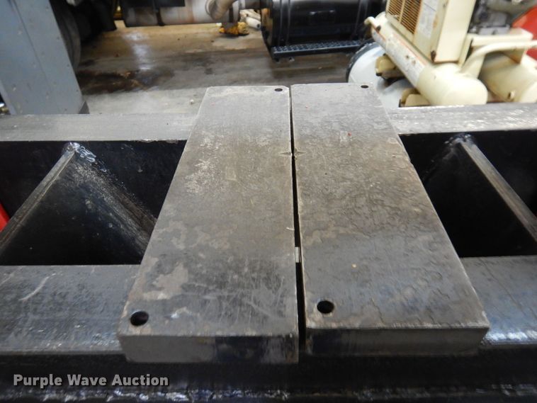 image for item KU9802 Torin Big Red  40 ton hydraulic press