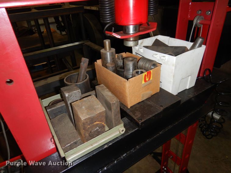 image for item KU9802 Torin Big Red  40 ton hydraulic press