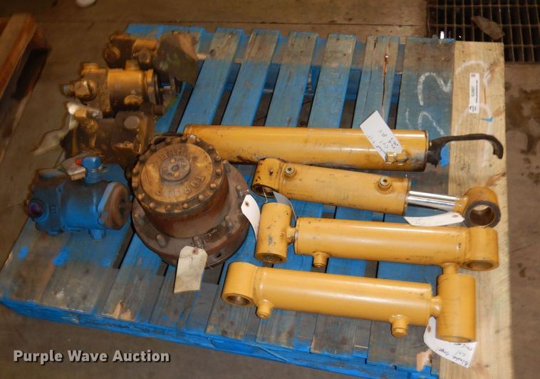 image for item KU9807 Puckett  motor grader parts