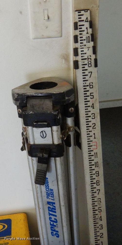 image for item KU9817 Spectra LL500  laser leveling equipment