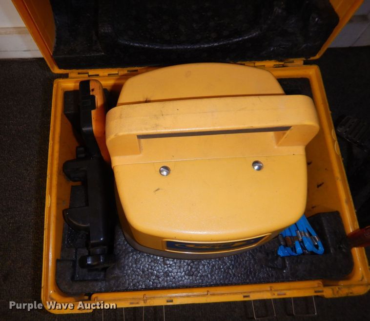 image for item KU9817 Spectra LL500  laser leveling equipment
