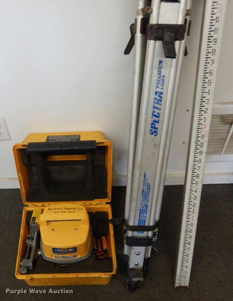 image for item KU9818 Spectra LL500  laser leveling equipment