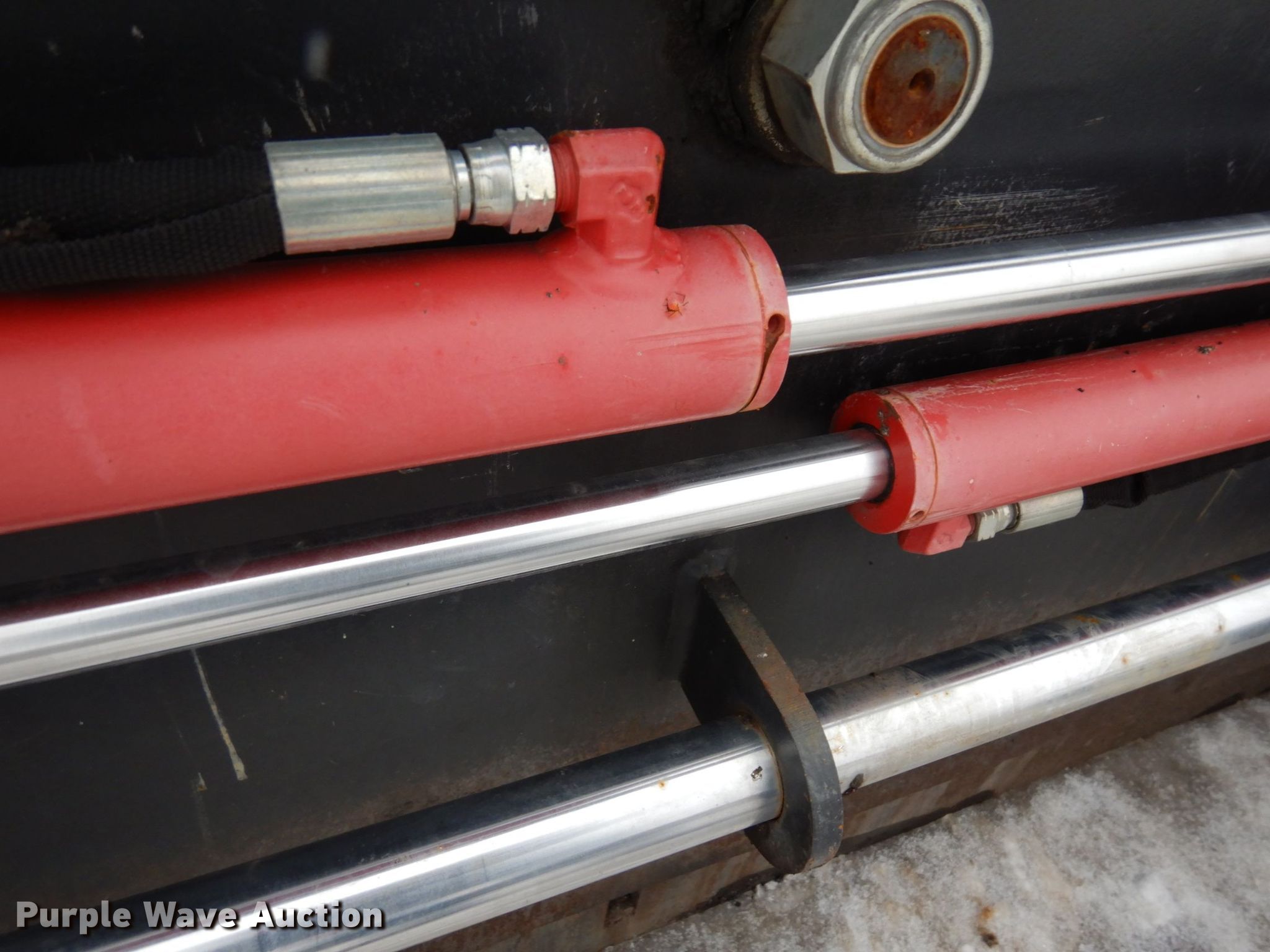 2015 Simex ST200 skid steer asphalt float in East Bethel, MN Item