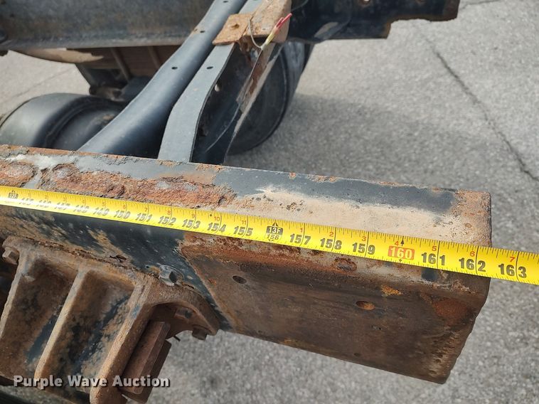 image for item DG5364 1996 International 4700  truck cab and chassis