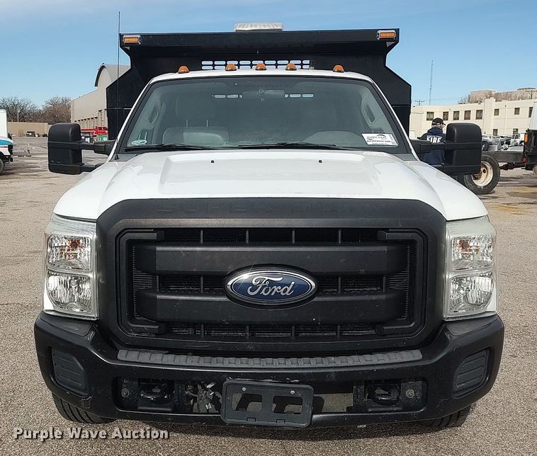 image for item DG5365 2011 Ford F350 Super Duty  dump bed pickup truck