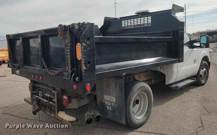 image for item DG5365 2011 Ford F350 Super Duty  dump bed pickup truck