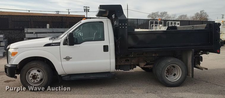 image for item DG5365 2011 Ford F350 Super Duty  dump bed pickup truck