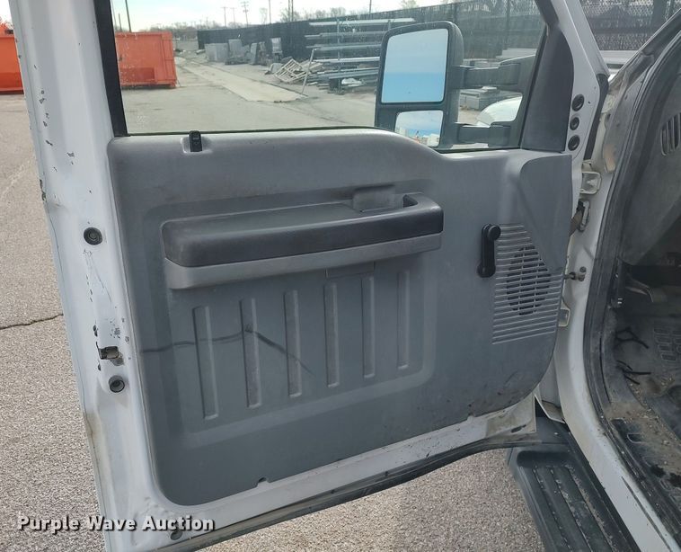 image for item DG5365 2011 Ford F350 Super Duty  dump bed pickup truck